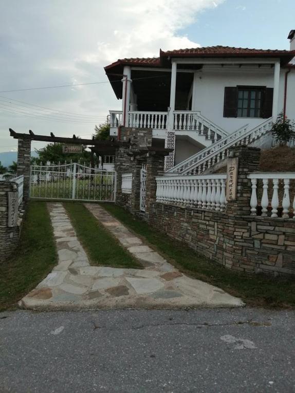 Villa Paradisos Likostomon المظهر الخارجي الصورة